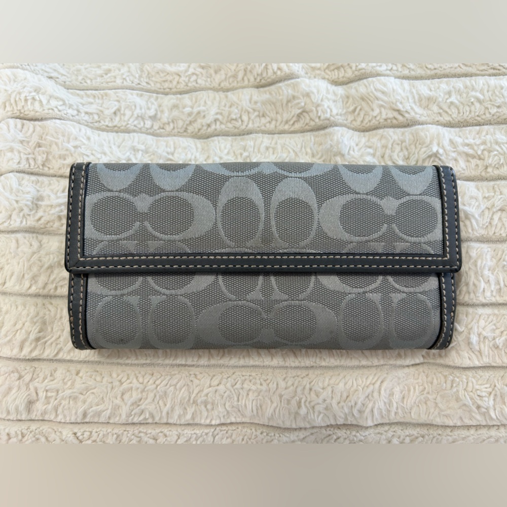Coach Wallet - Picture 2 of 8